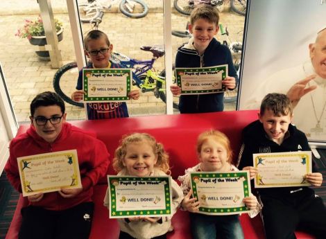 Jasmine, Hollie, Matthew, Andrew, Darragh and Curtis were delighted today to receive their Pupil of the Week accolade. Well done!